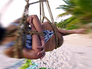 Riesci a gestire shibari su spiaggia pubblica con lordshibarifloripa che strappa vestiti