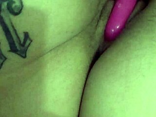 I couldn't hold back and came with this big cock 😍