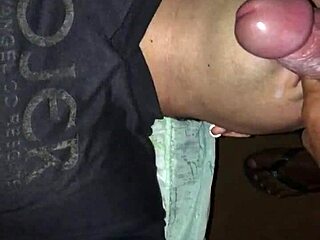 Mamando e ganhando leite in raw bareback action between gay partners. Sweat drips as they connect deeply.