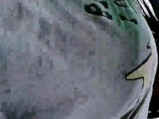 Vanesa公园裸脱超性感暴露