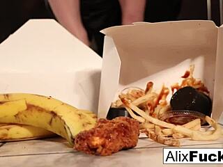 i seduced the hotel delivery girl jenna j ross