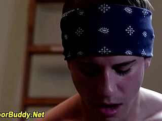 jock swallows everything from that big cock