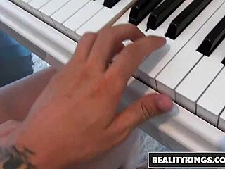 Ruby Steele Feels Ecstasy Rubbing Herself While Tyler Steel Blows