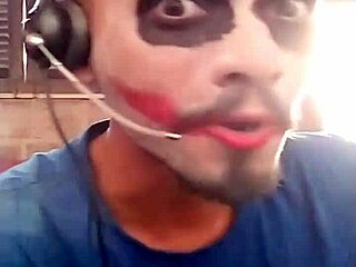 Coringa ev ofisinde neden o kadar sert sikiyor?