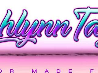 Nika Venom breaks in and pervs on Ashlynn Taylor's feet! 😈