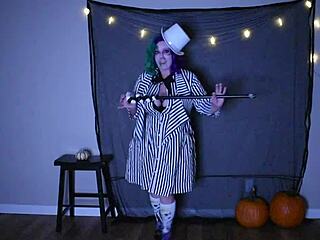beetlejuice cosplay striptease with big tits and clothes ripping 😏