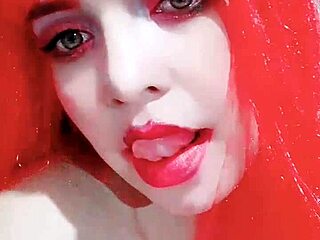 chica leche practices a lick