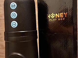 girlfriends friend drains balls with vibrator pussy