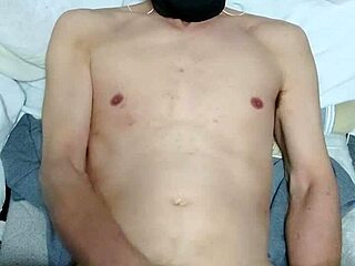 Watch me masturbate like this: シコシコ