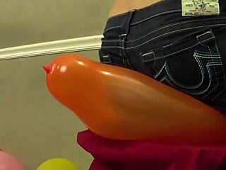 Sit To Pop Balloons With Fifi Foxx!