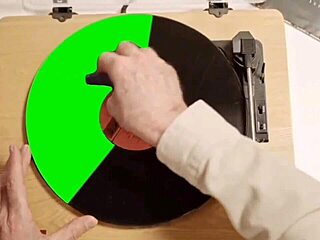 Bogată colombiană ia pulă masivă în acțiune sălbatică acasă cu ejaculare fierbinte