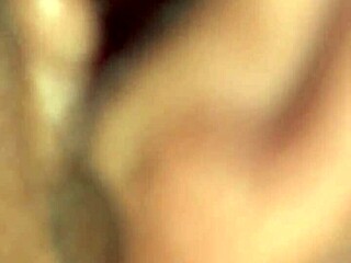 pussy squirting in backseat action! 💦