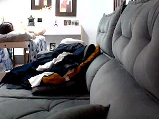 Biszexuális amatőr masszázs gőzös akció szeánsszá válik