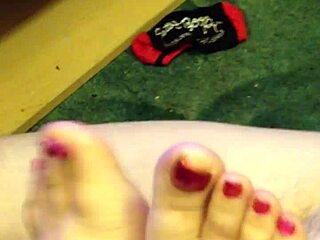 My wife gives me a hot footjob with pink toenails, ending in a cumshot