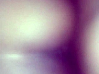 mature babe gets wet riding big black cock 😍