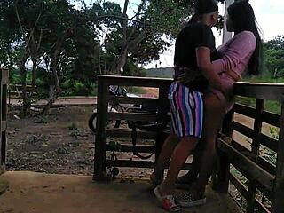 E aí, deixei eles me chuparem só pra ganhar uma carona, tá bom?