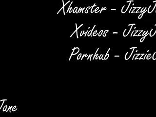 فتاة الجيم تهمس، قذف في بنطال يوغا الآن!