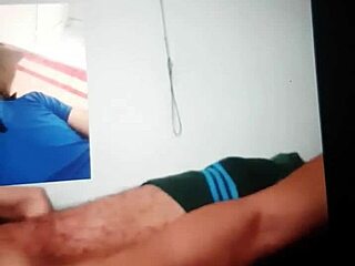 Gay Vietnamese Guy Sucks Big Cock