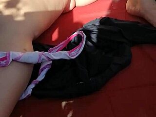 Azione intensa figa e cazzo con pistonate decise