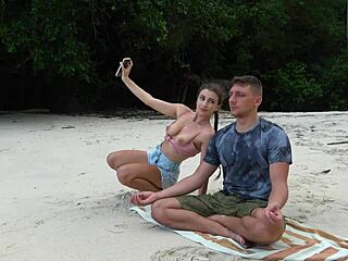 Sloppy Blowjob From Stranger Girl On Beach