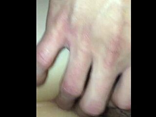 juicy teen amateur pussy getting horny on homemade sex tape