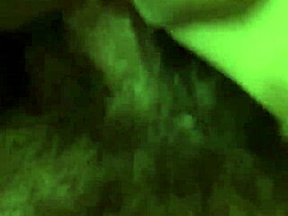 她超级喜欢我的大鸡巴和精液