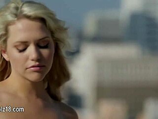 Cock in her unbelievable blonde pussy 😍