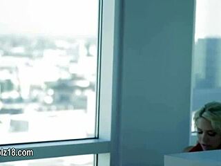 Cock in her unbelievable blonde pussy 😍