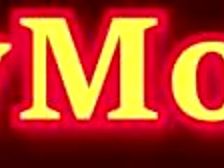 A ladyboy Nokot elfenekelik és játékszerekkel kényeztetik Bangkokban