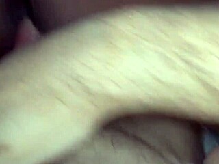 Me Pongo Encima Y Sin Que Se Mueva Le Saco La Leche Con Mi Gran Polla