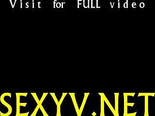 Hvordan Får Denne Ung 18+ Fisse Så Vild Behandling?