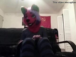 Shemale Vixen Rubs N Tugs