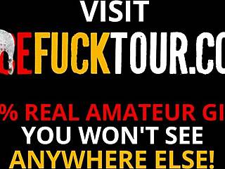 Έι, επαναστάτρια, πιάστηκες να γαμιέσαι με τον πατριό, θες να μπεις με φίλους για βαθύ λαρύγγι;