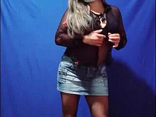 Feel the passion as the sexy stepdaughter moves her tight vagina in lingerie.