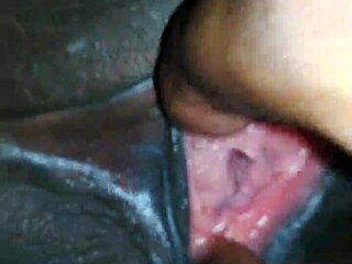 i'm hornyzee, fingering my pussy in solo masturbation bliss
