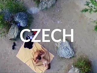 Drick djupt, pojke, från Antonia Sainzs våta njutning