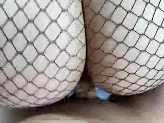 Hey, my stepsister craves my hard cock in her juicy pussy every morning.