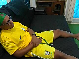 Le prometí el culo a Alex Lima si Brasil perdía la copa. ¿Adivina quién se lo está follando ahora?