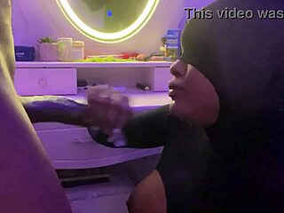 Ebony Girl Delivers Amazing Blowjob Action!
