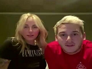 Why Is This Blonde Teen’s Periscope Show So Tempting Part 1?