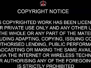 Melissa Debling'in Duşta Dev Göğüsleri Çok Ateşli!