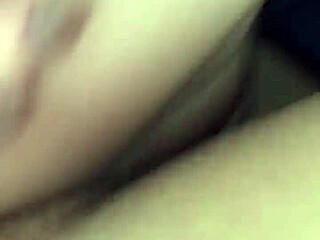 Novinha takes black cock in pussy?