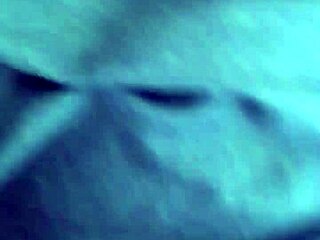 Novinha takes black cock in pussy?