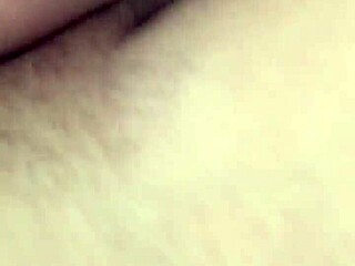 Novinha takes black cock in pussy?