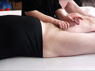 Carmen-cumtrol edging huge cumshot 😏