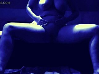 Intense Homemade Squirt Fucking Session.