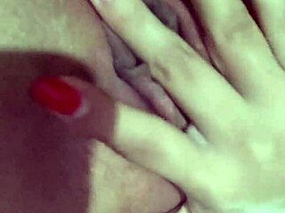 i masturbate my vagina so good, it's rico!