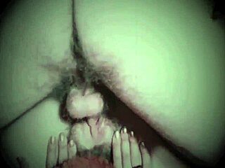 Emociones profundas en peli retro completa con confesiones victorianas