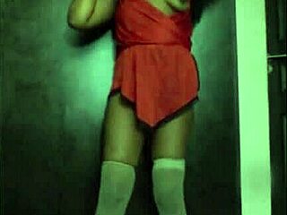 Does Tatiana's sensual dance turn you on?