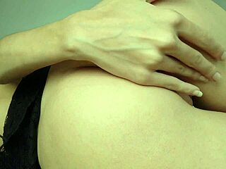 Touch my big ass and feel me get soaked